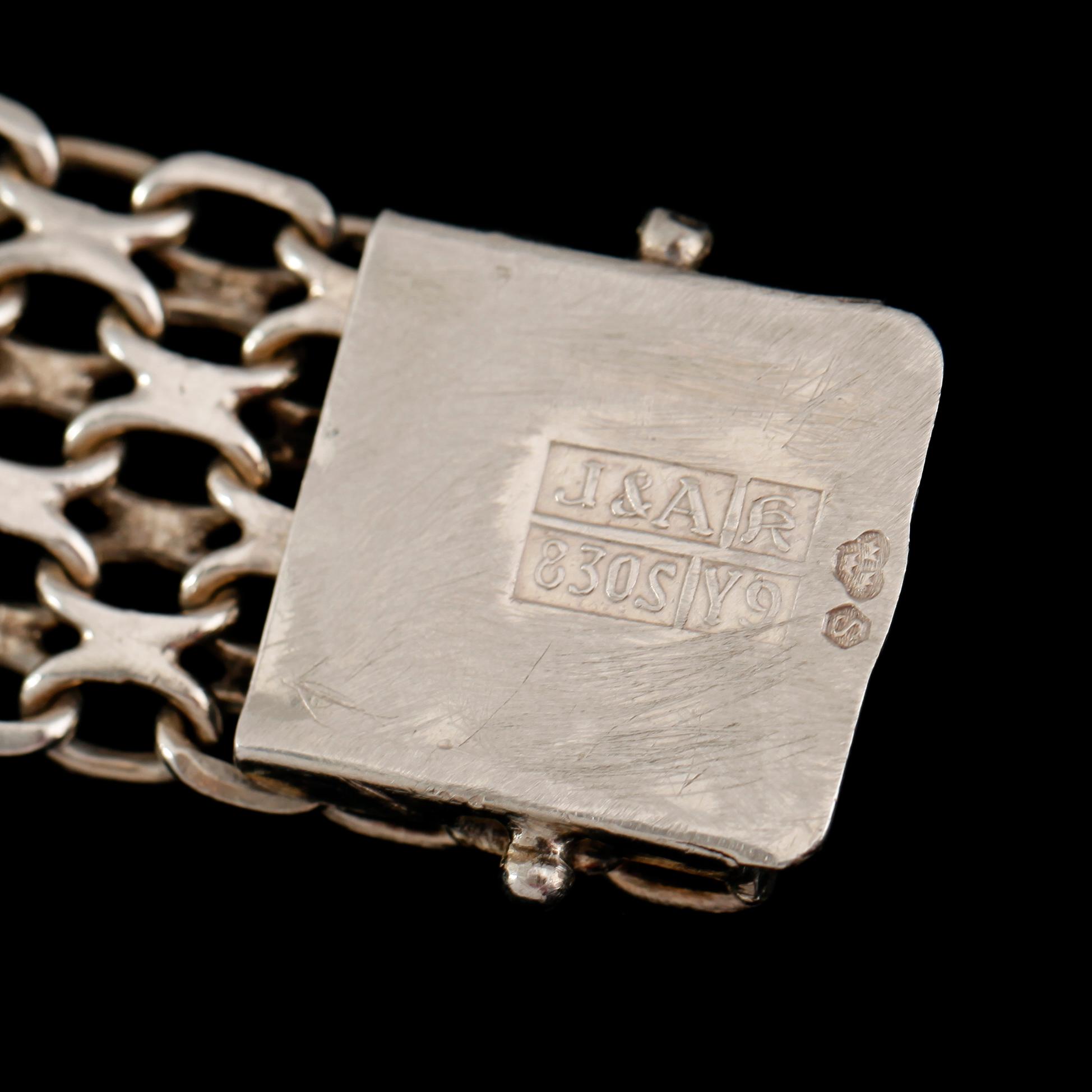 ARMBAND, silver, J&A, 1973. Vikt ca 34 gram.