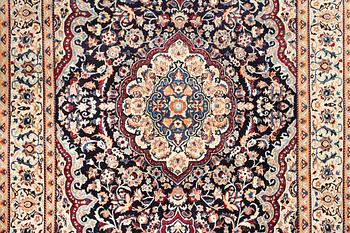 Matta, Nain, part silk, ca 302 x 204 cm.