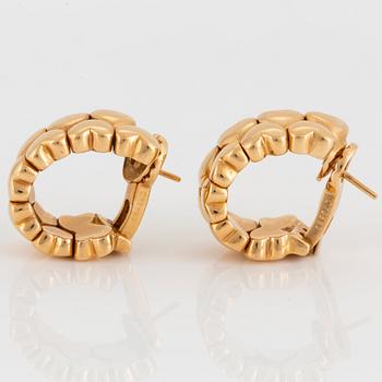 A pair of Cartier earrings "Double Hearts" in 18K gold.