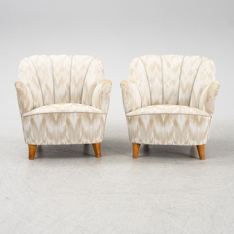 A pair of Swedish Modern lounge chairs, 1940's/50's.