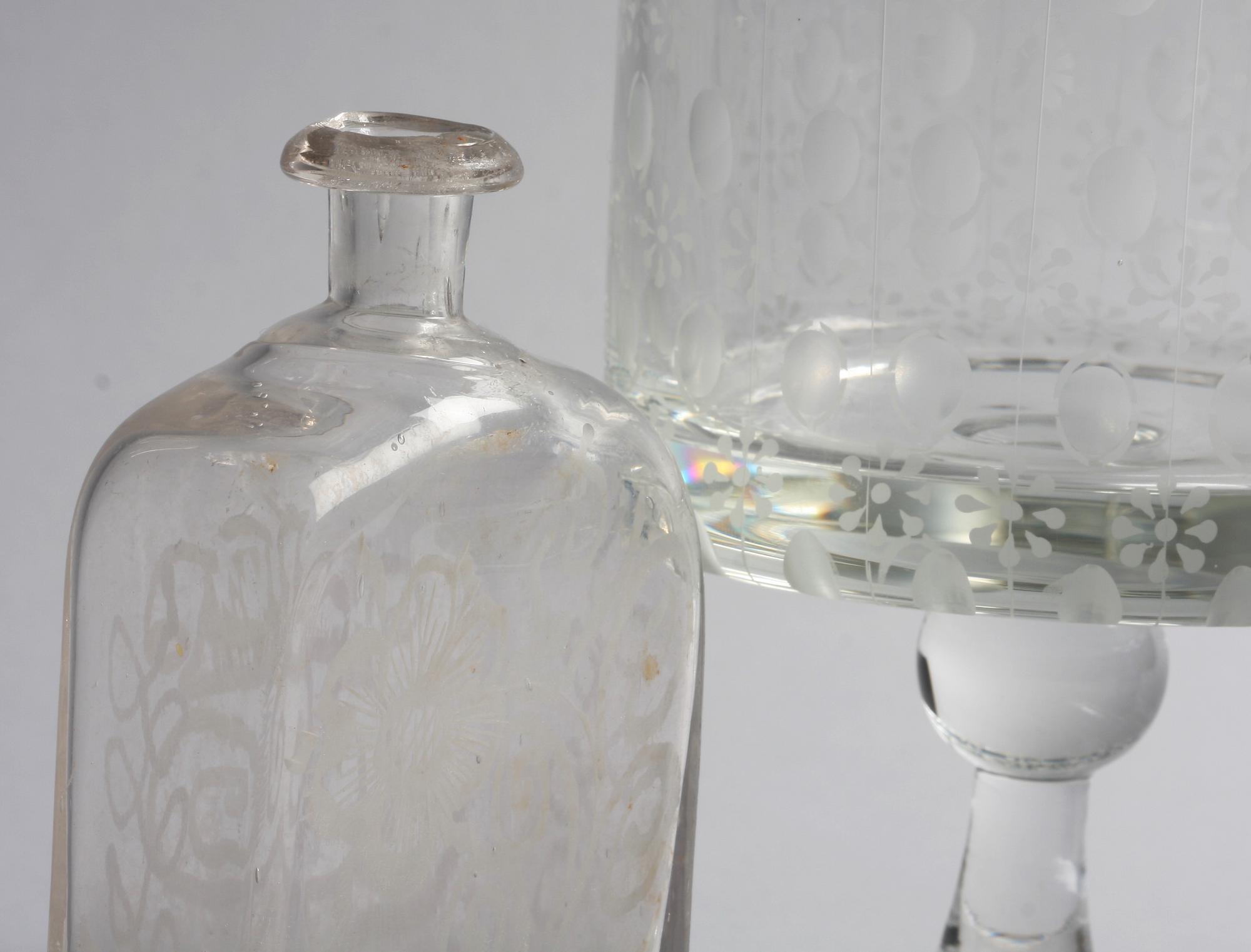 PARTI GLAS, 3 delar.