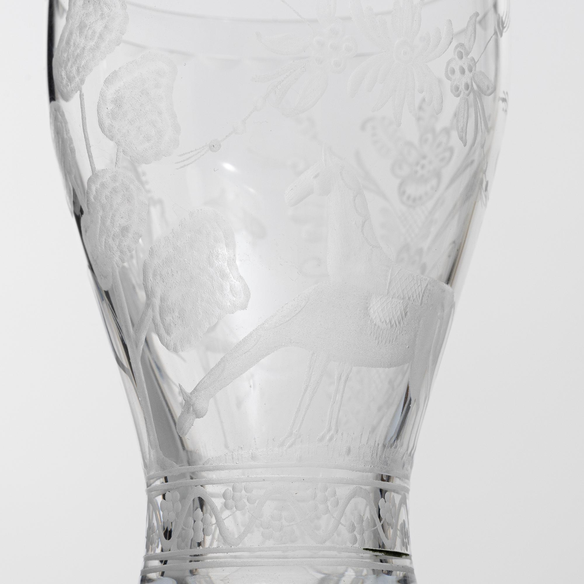 Vicke Lindstrand, six 'Dalecarlia' white wine glasses, Kosta Boda.