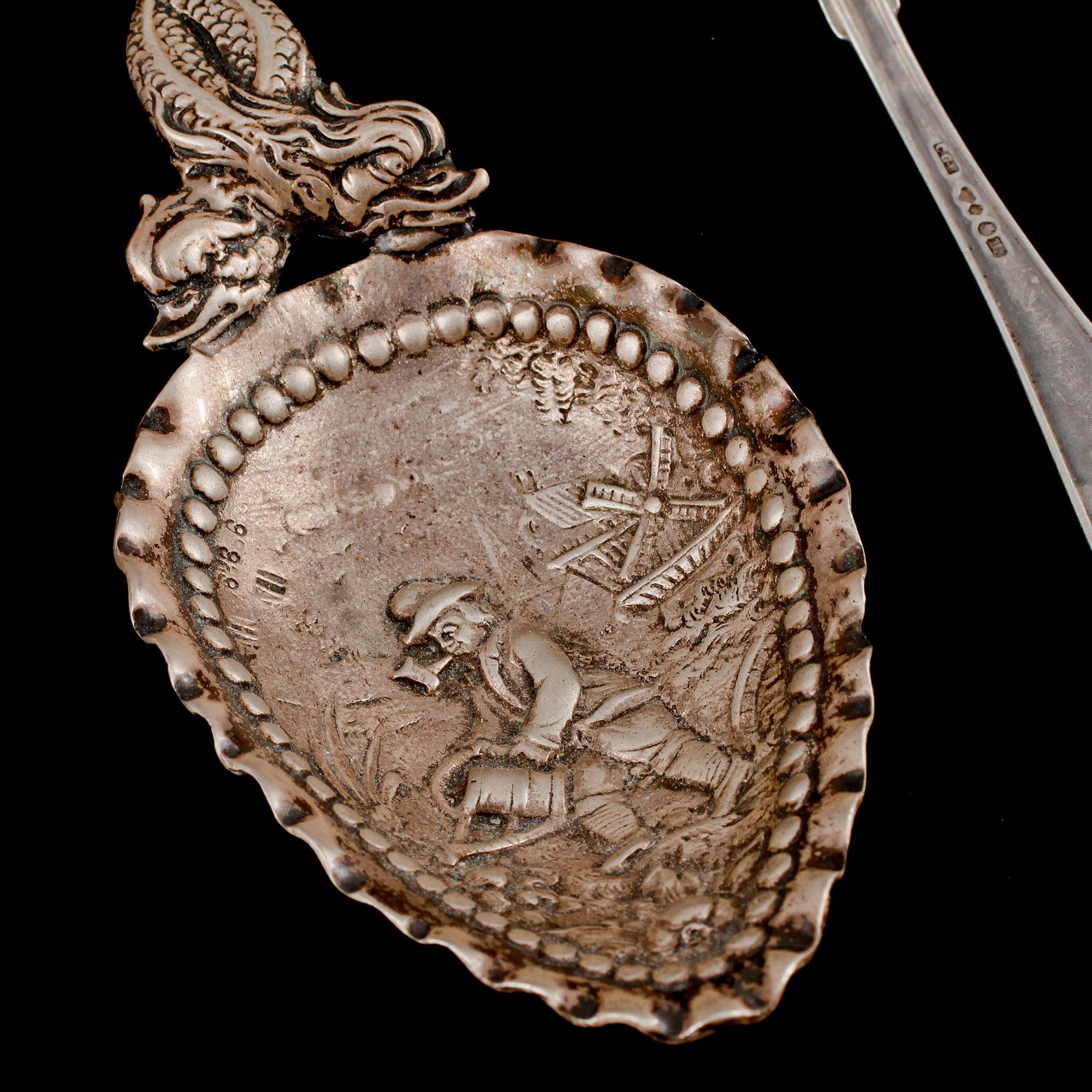 PARTI SILVER, 49 delar, silver, 1800/1900-tal. Vikt 1360 g.
