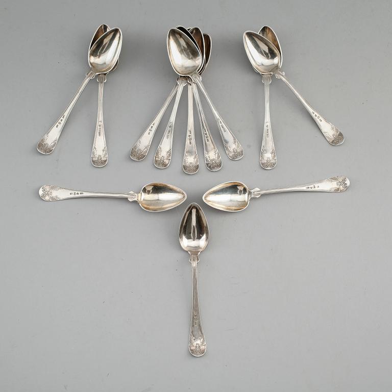 DESSERTSKEDAR, 12 st, silver, Emanuel Holmberg, Karlskrona 1840/50-tal. Vikt ca 248 g.