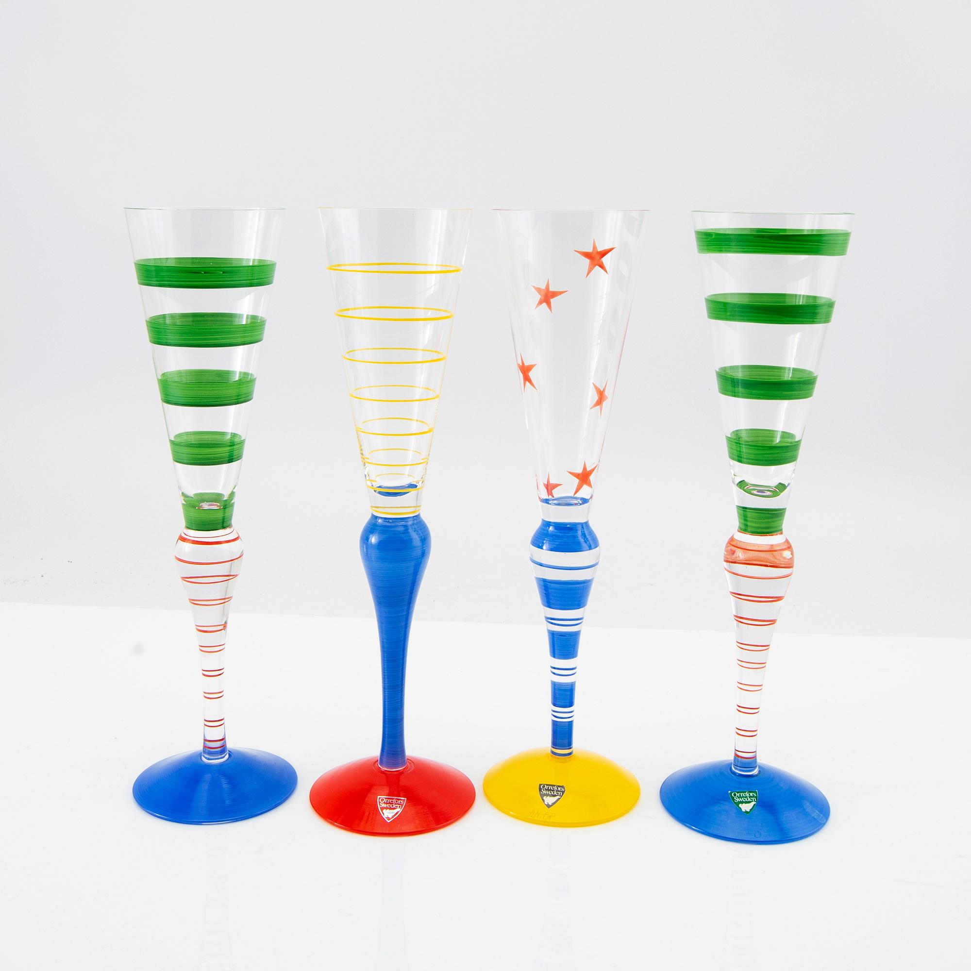 Anne Nilsson, champagneglas 8 st "Clown" Orrefors sent 1900-tal.