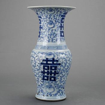 VAS, porslin, Kina, sent 1800-tal.