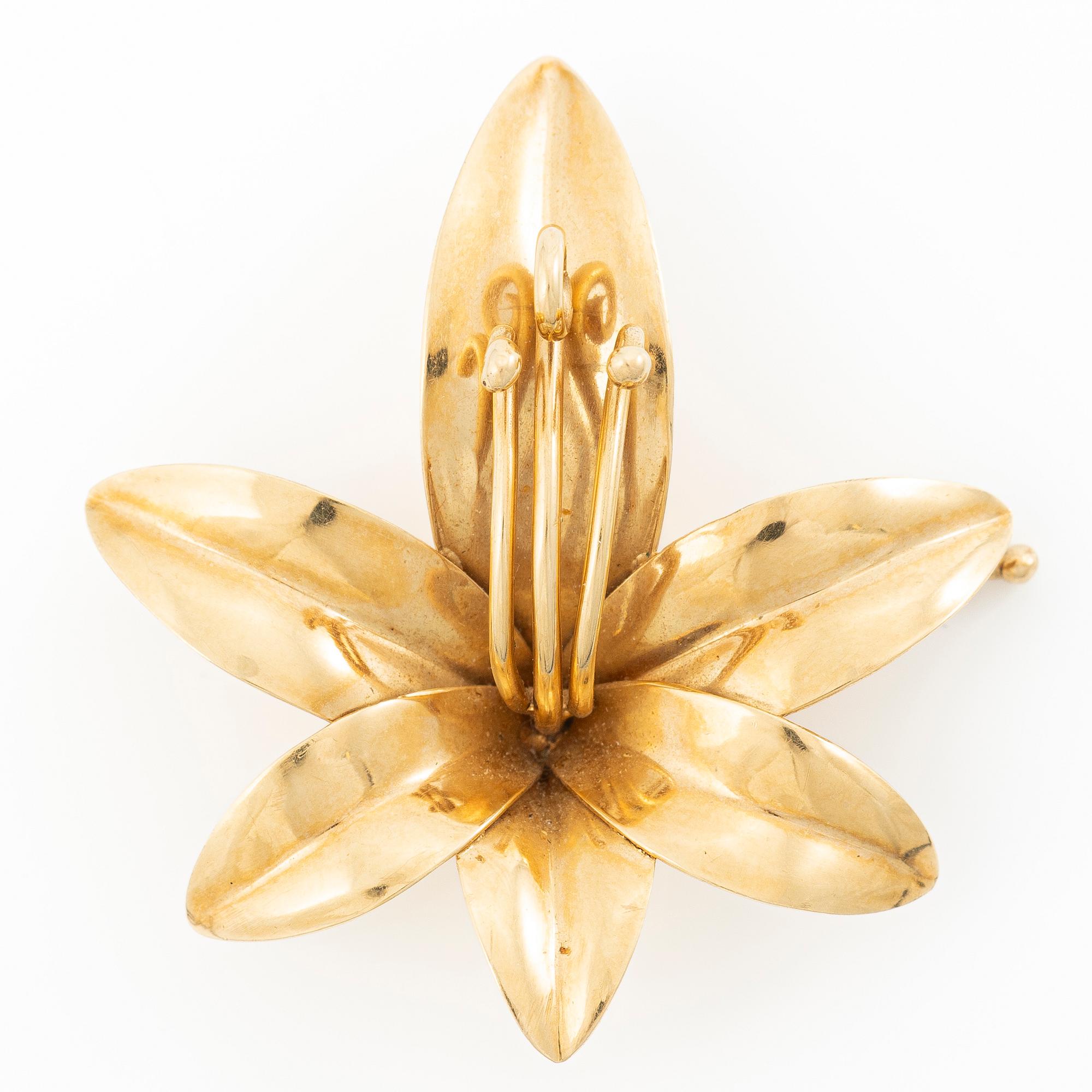 Brooch/pendant, Engelbert, Stigbert, in the form of a lily, 18K gold.