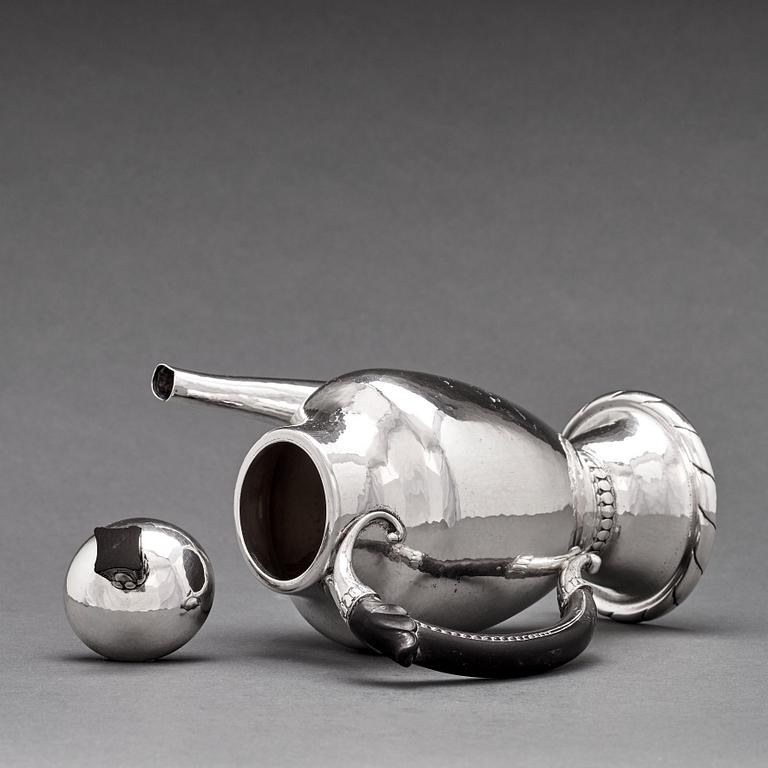 Georg Jensen, a 4 pieces coffee and tea service, Copenhagen 1915-19, 830/1000 silver. Design nr 88.