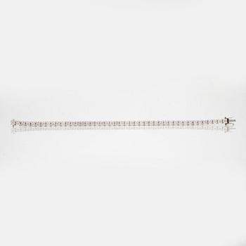 ARMBAND med 44 briljantslipade diamanter totalt ca 7.73 ct. Kvalitet ca G-H/VS-SI.
