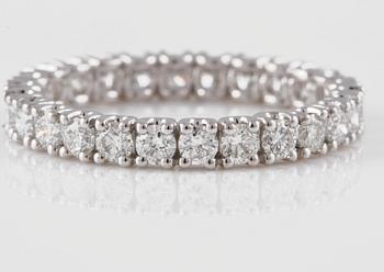 RING, 18K vitguld med briljantslipade diamanter ca 1.20 ct. Vikt 2,0 gram.