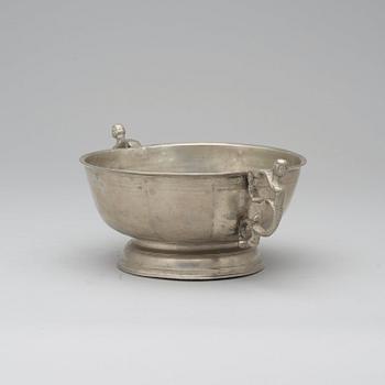 A pewter bowl by G Lundwall 1756.