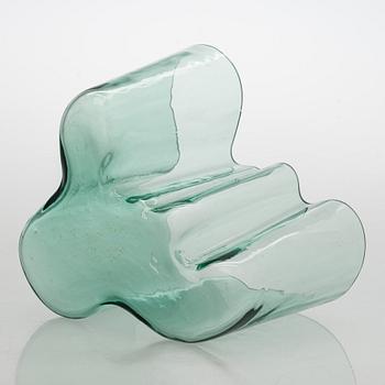 Alvar Aalto, A '9750' vase Karhula Glassworks in production 1937-1949.