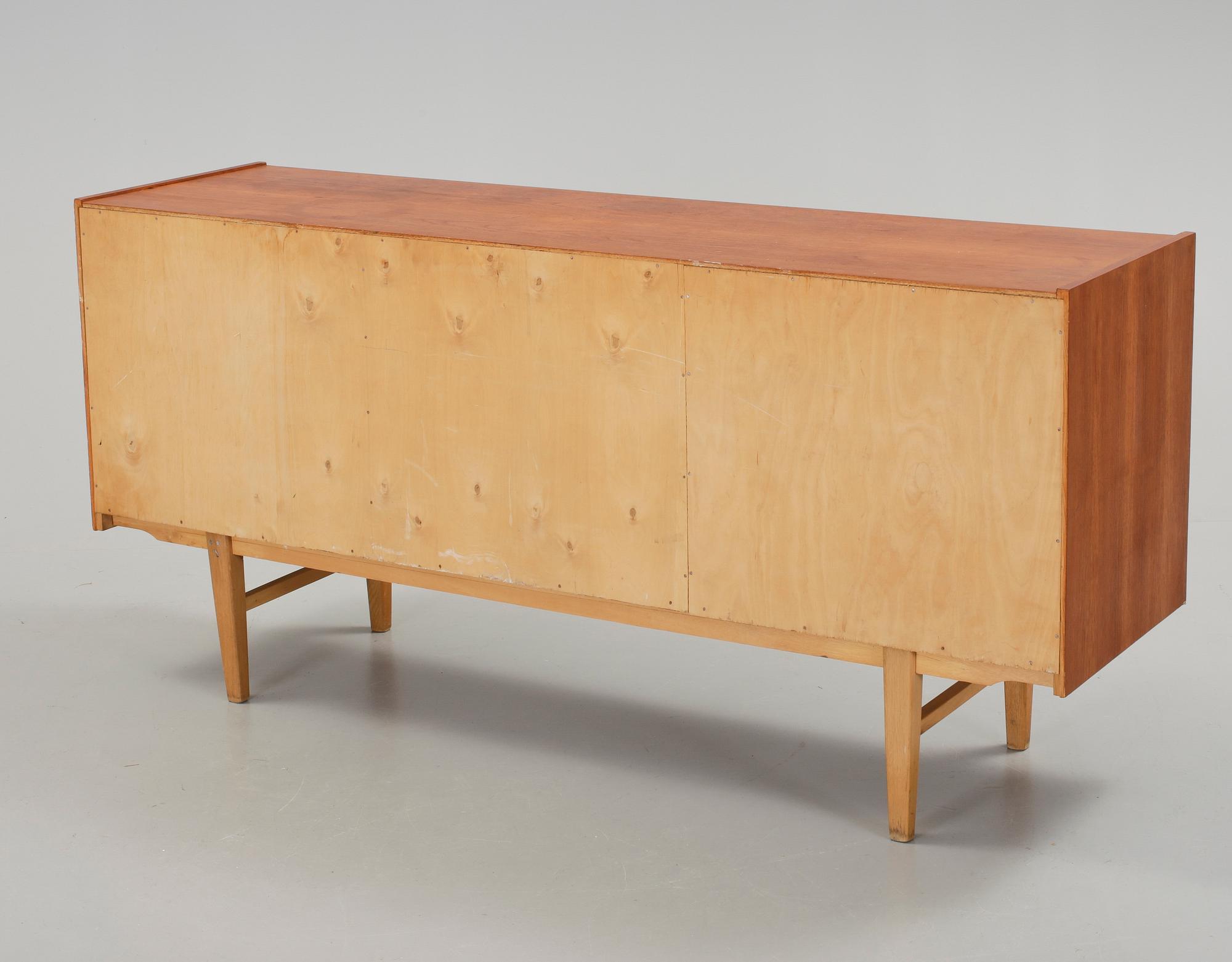 SIDEBOARD, teak, 1900-talets andra hälft.