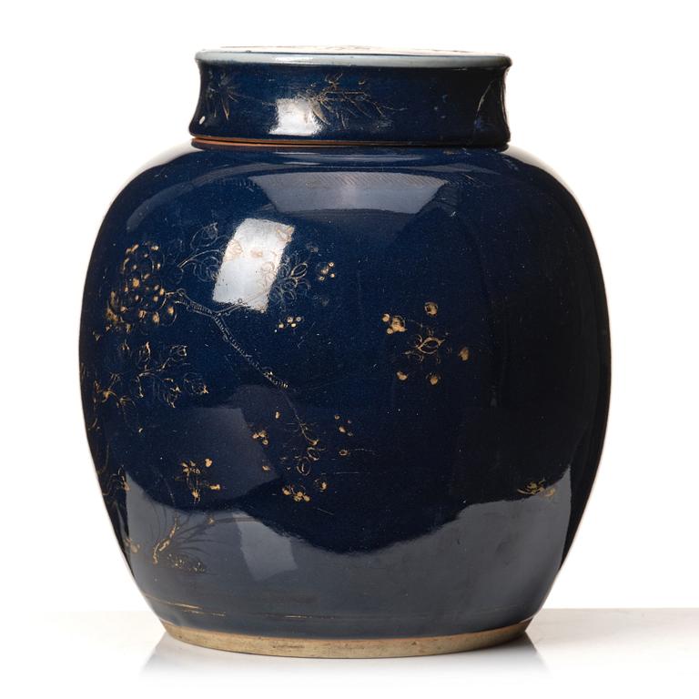 A blue glazed jar with cover, Qing dynasty, 18th Century.