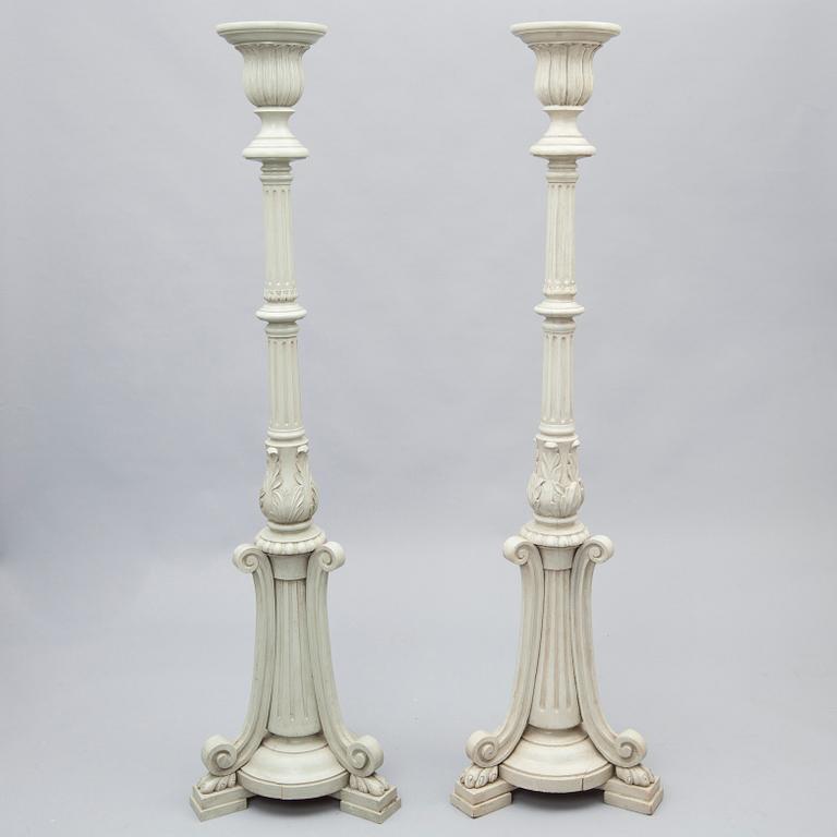 GERIDONGER / BLOMPELARE,  2 st, snarlika, empire och empirstil, 1800-tal resp. 1900-talets slut.