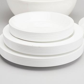 GUZZINI PICNIC BALL SET. ITALY.