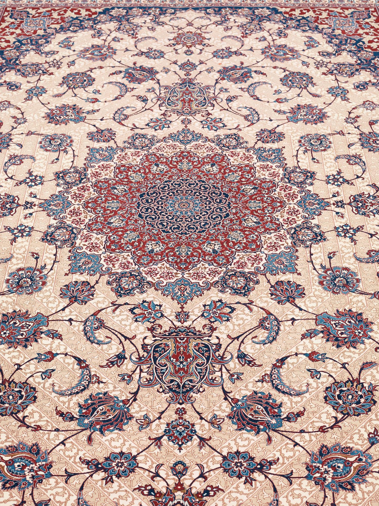 Seirafian, MATTA. Isfahan, Seirafian. 323,5 x 212 cm.