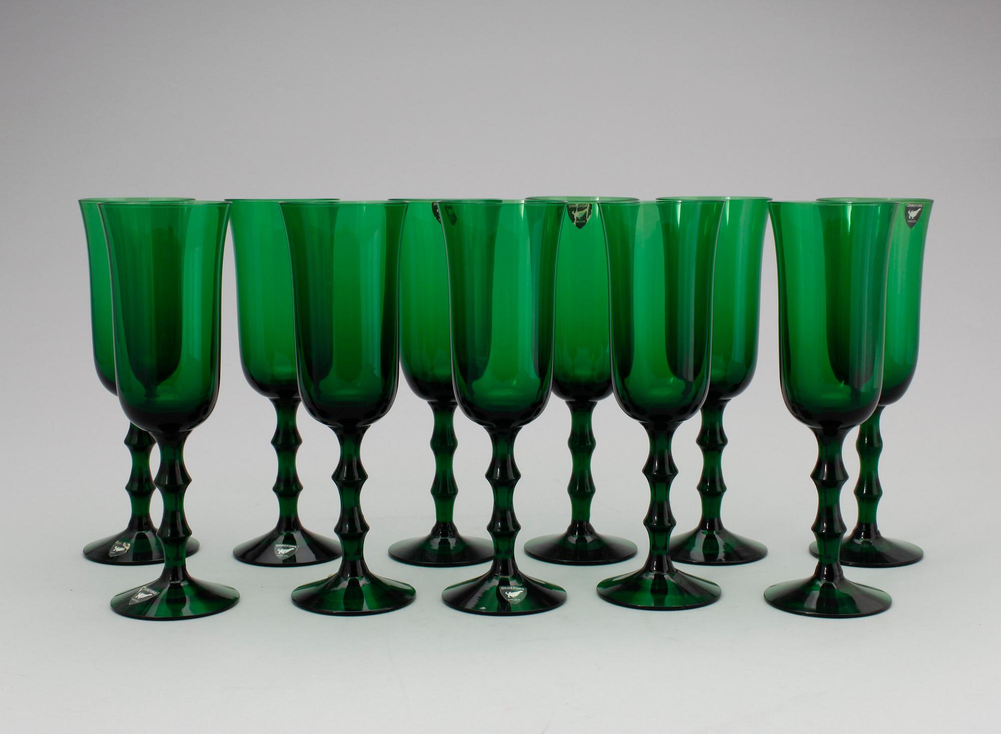 VINGLAS, 11st. "Salut", Simon Gate, Orrefors, 1900-talets andra hälft.
