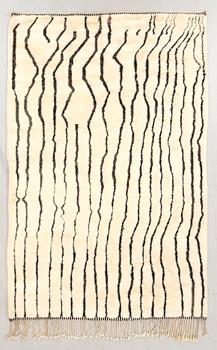 Rug Morocco relief approx. 310x203 cm.