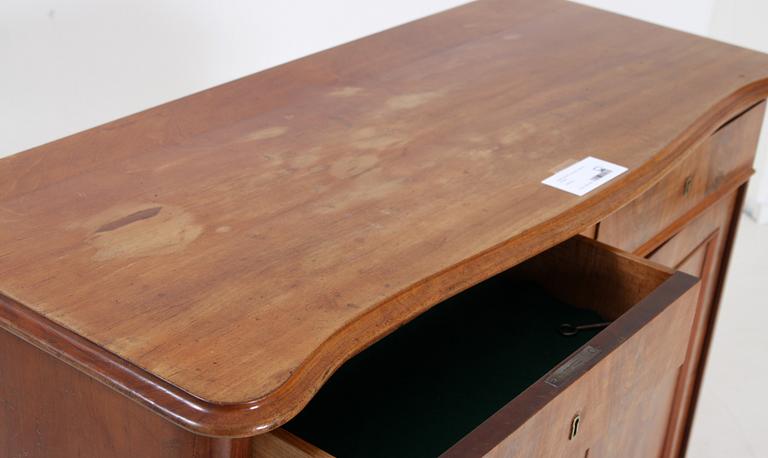 SKÄNK, senempire, 1800-tal.