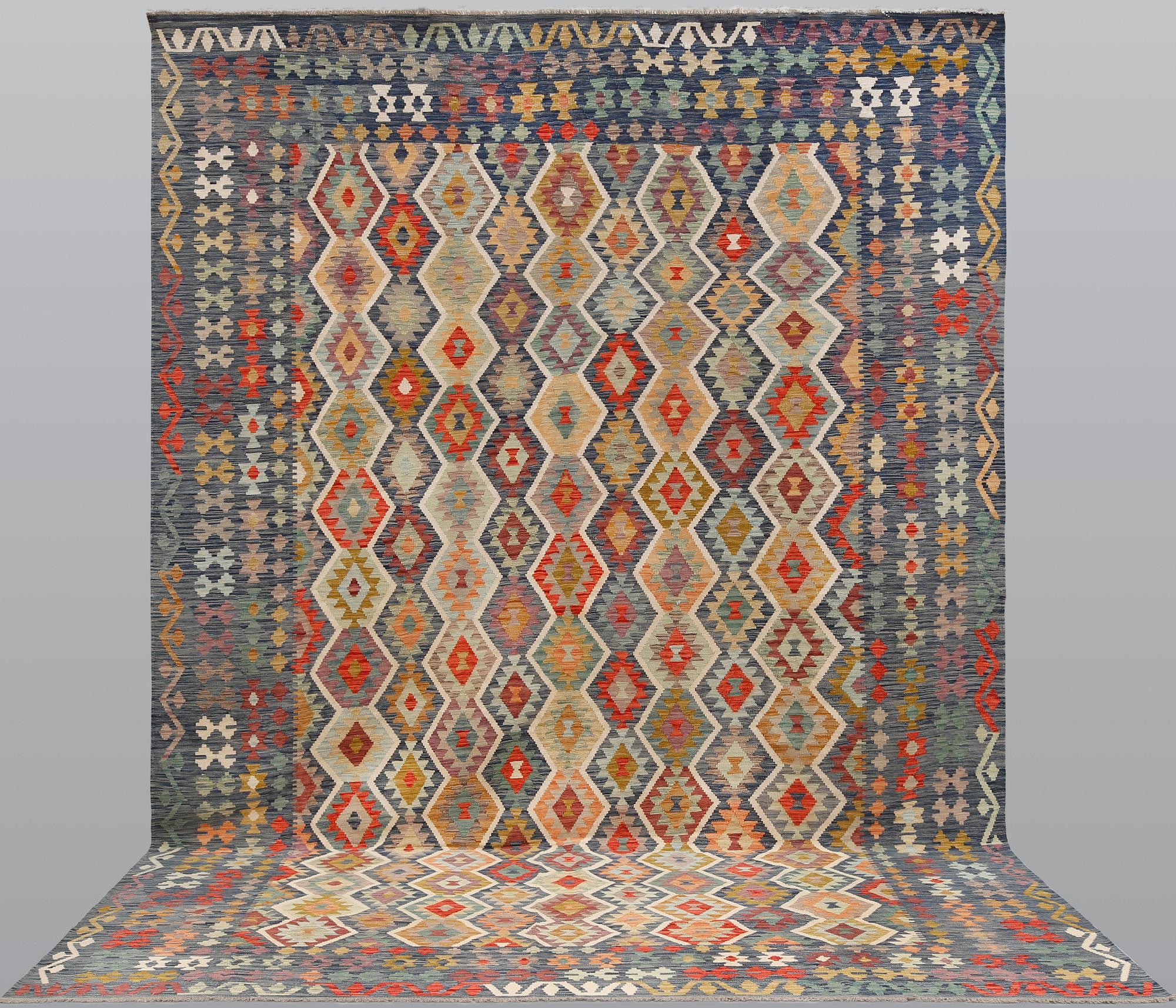 Matta, Kelim, ca 492 x 303 cm.