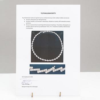 An 18K white gold collier with diamonds ca. 8.00 ct in total according to certificate.