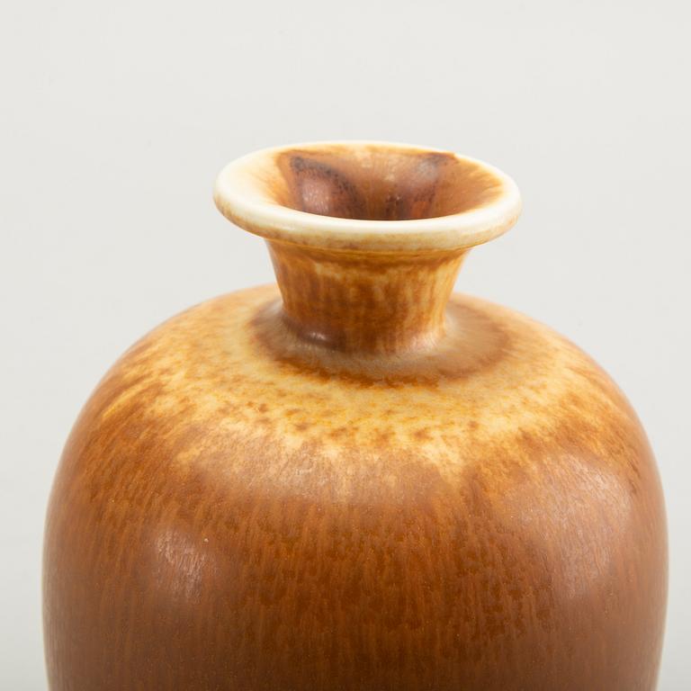 Berndt Friberg,  a stoneware vase, Gustavsberg studio, signed and dated 1976.