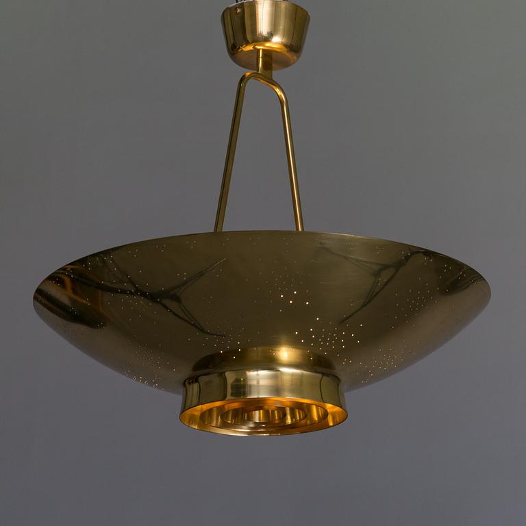 PAAVO TYNELL, taklampa, modell 9060 Taito 1900-talets mitt.