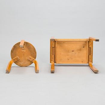 Alvar Aalto, bord och pall 60 för O.Y. Huonekalu-ja Rakennustyötehdas A.B. tidigt 1950-tal.