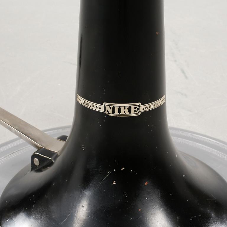 BORD, Nike, 1900-talets andra hälft.
