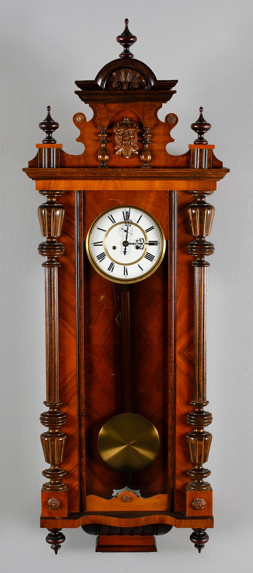 VÄGGPENDYL, sent 1800-tal, större modell.