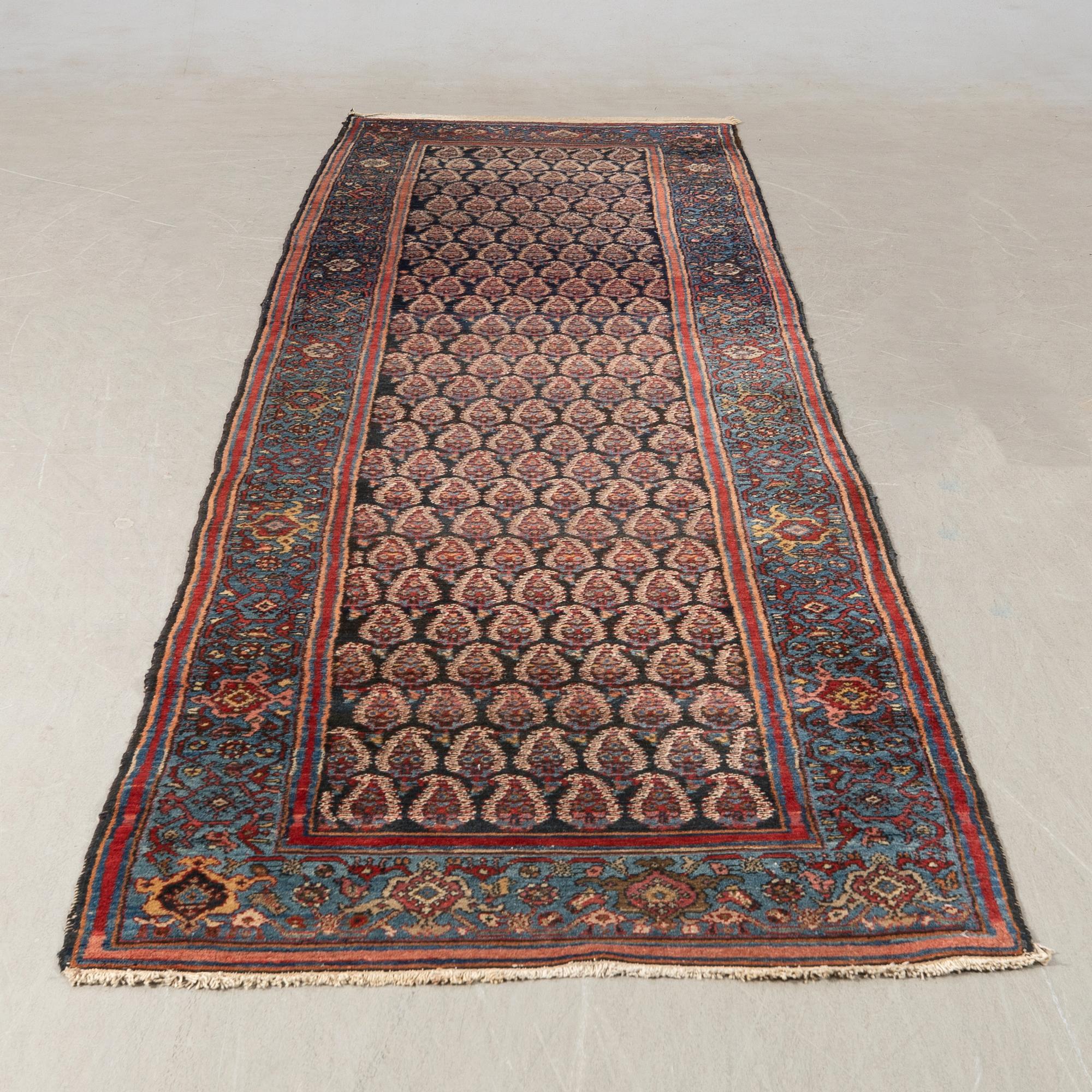 Matta Hamadan semiantik galleri ca 403x104 cm.