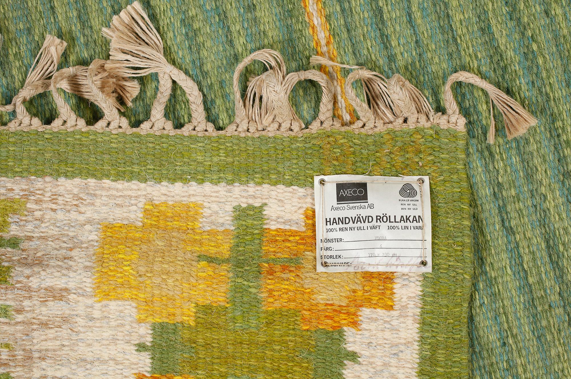 MATTA, rölakan, "Flora", Berit Woelfer, signerad BW, omkring 1900-talets mitt, 225x170 cm.