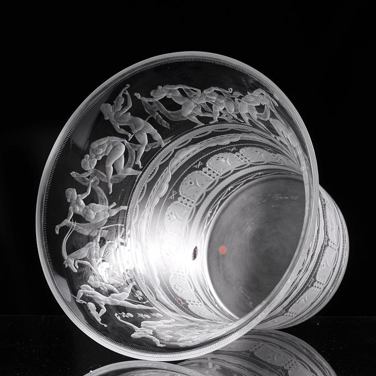 Simon Gate, an engraved glass bowl with plate, Orrefors, Sweden 1923, model 122.