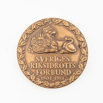 En samling Olympiad memorabilia.