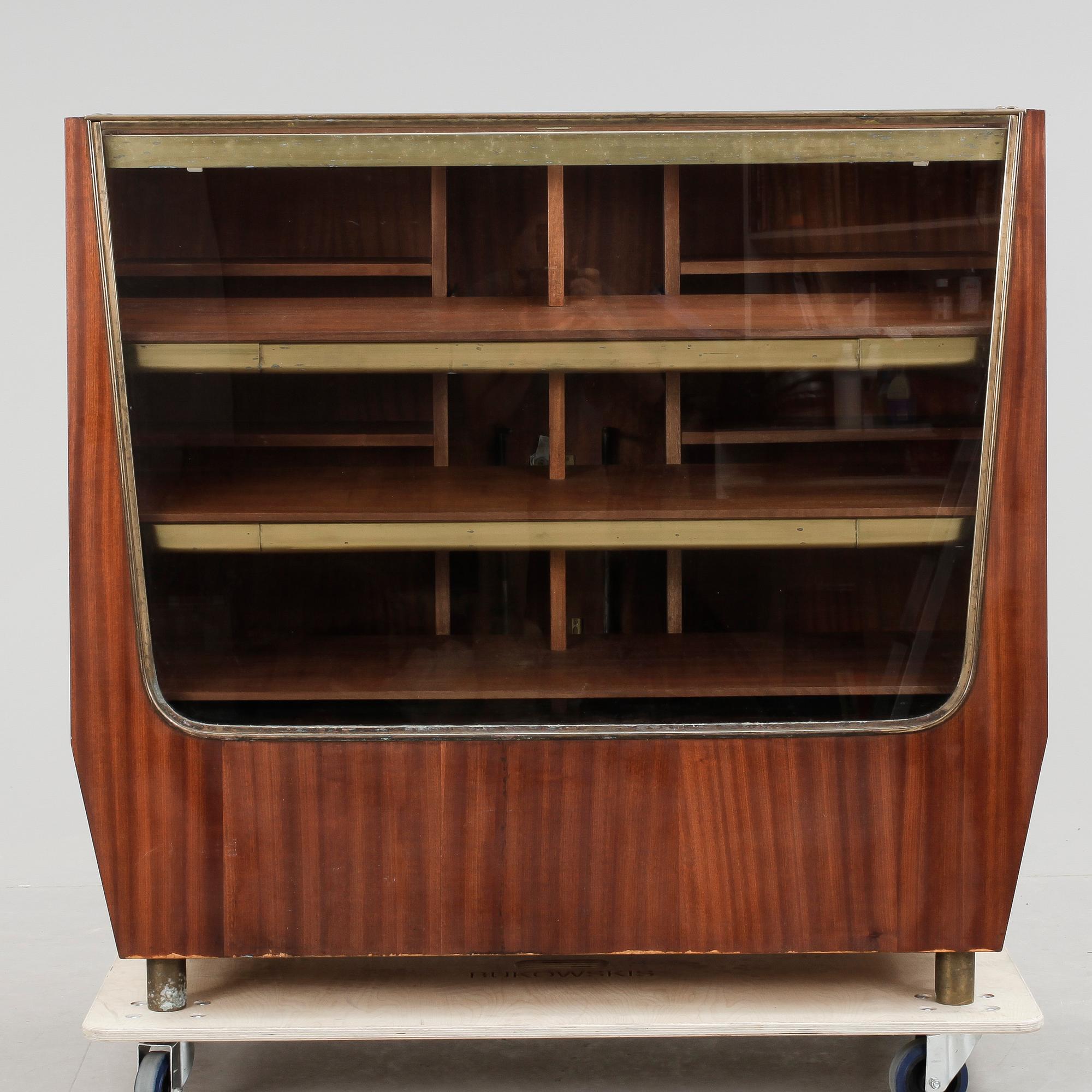 GODISDISK, 1960-tal, design troligen Hjalmar Helmkvist för Prydnobolaget, Stockholm. Etikettmärkt "Prydnobolaget".