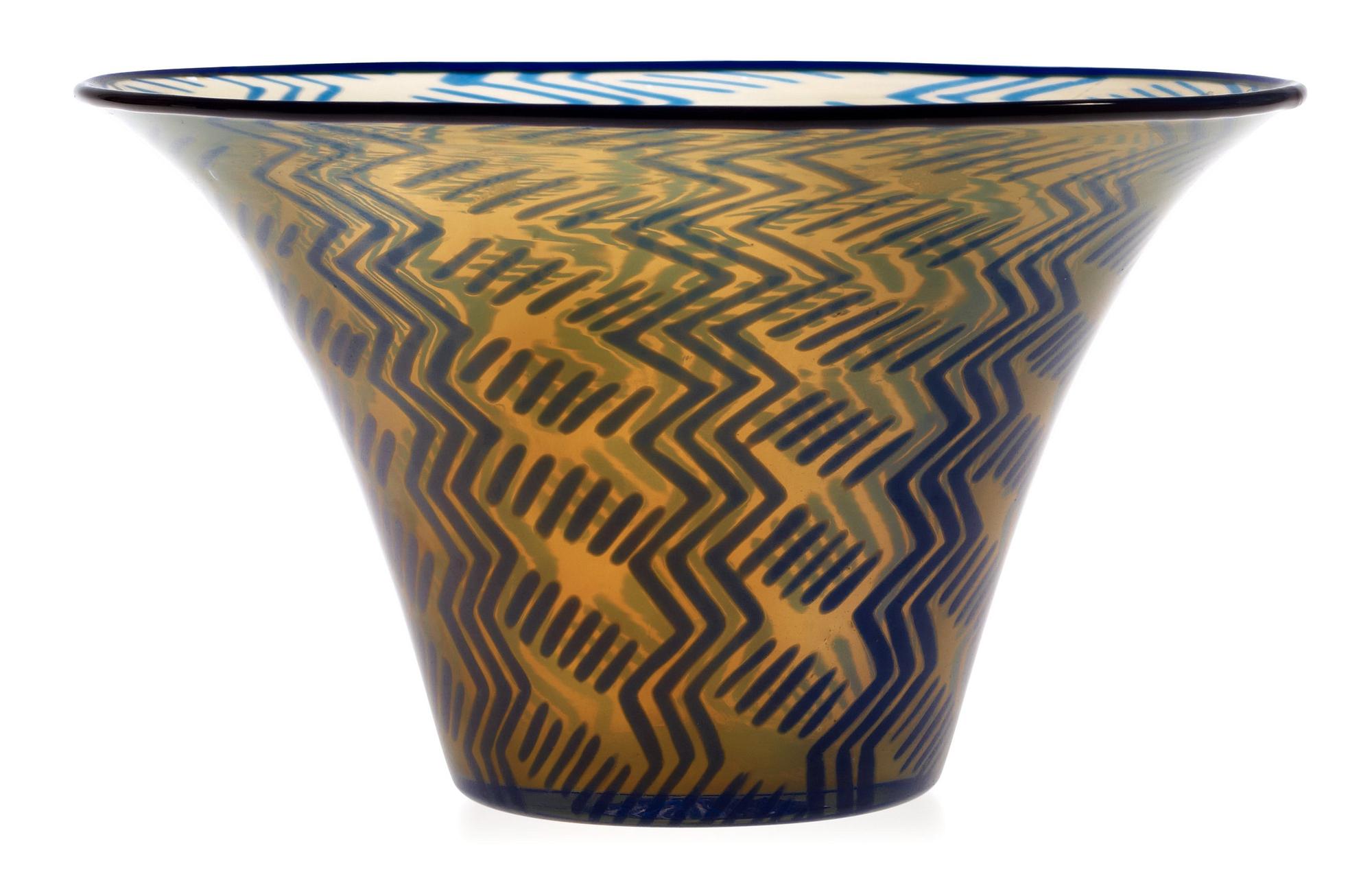 A Simon Gate 'Graal' glass vase, Orrefors 1919.