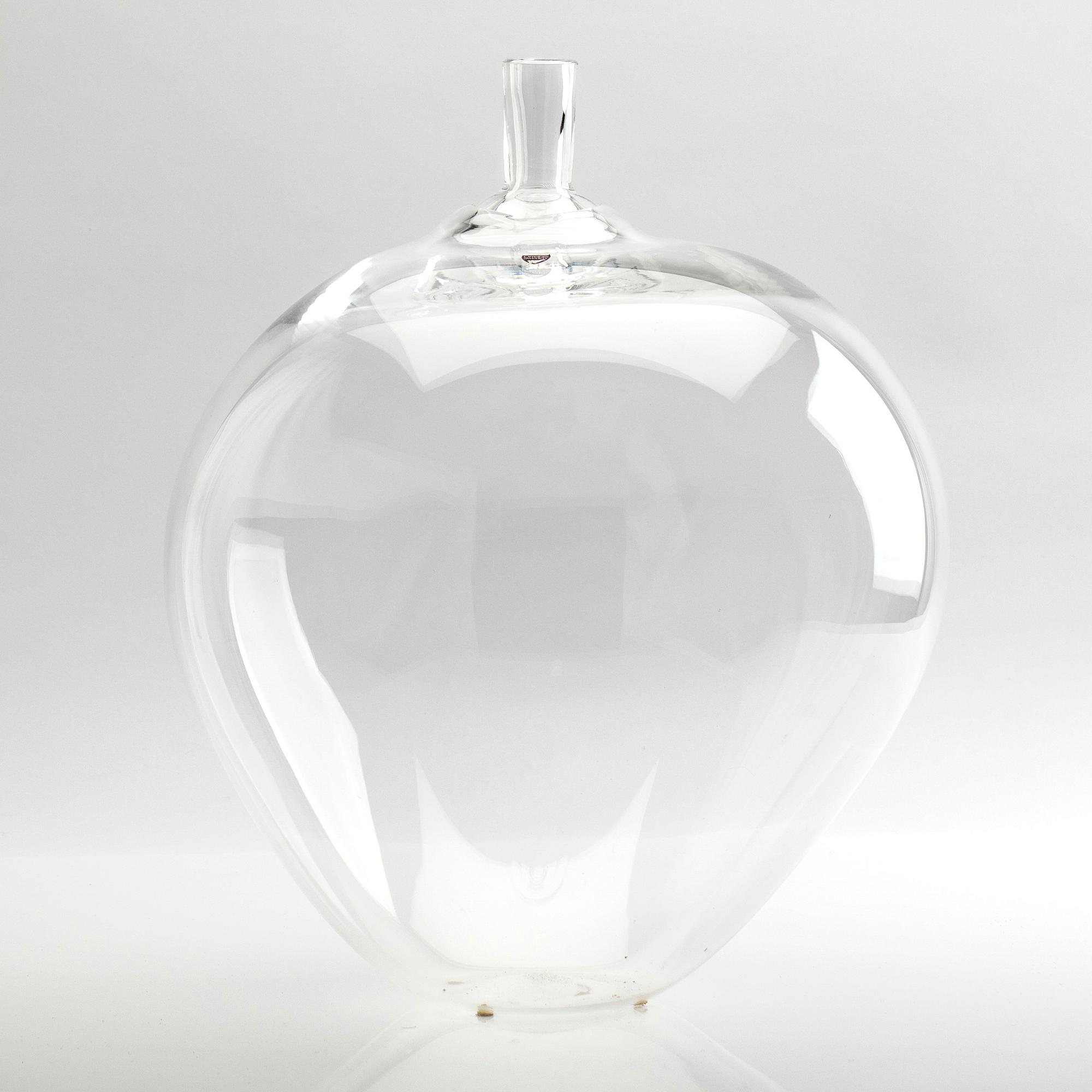 Ingeborg Lundin, Vase, "The Apple", Orrefors.