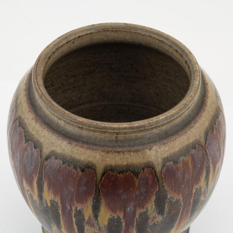 Rolf Palm, a stoneware vase, Mölle.