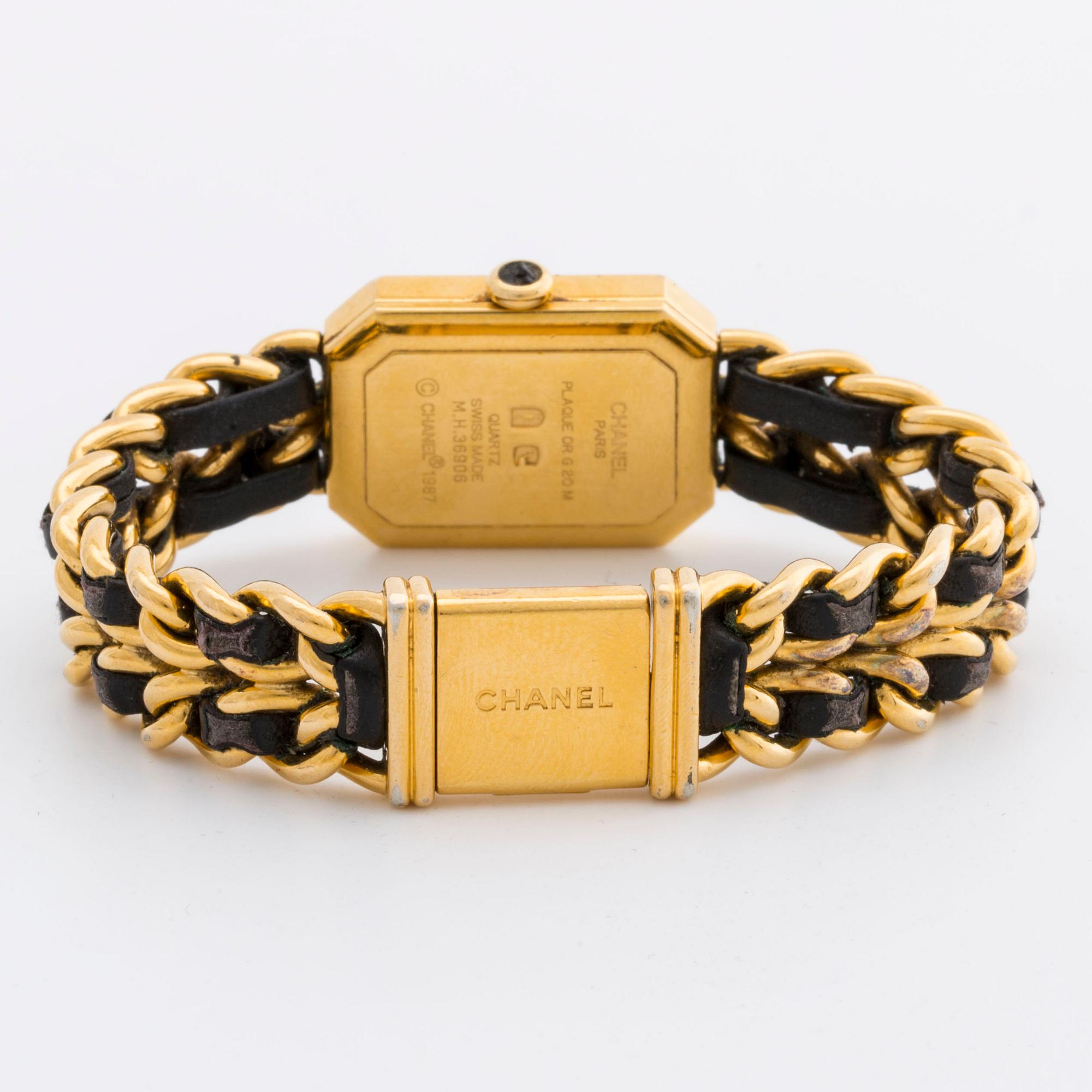 CHANEL, watch, golden plaque stainless steel, 20x25 mm. - Bukowskis