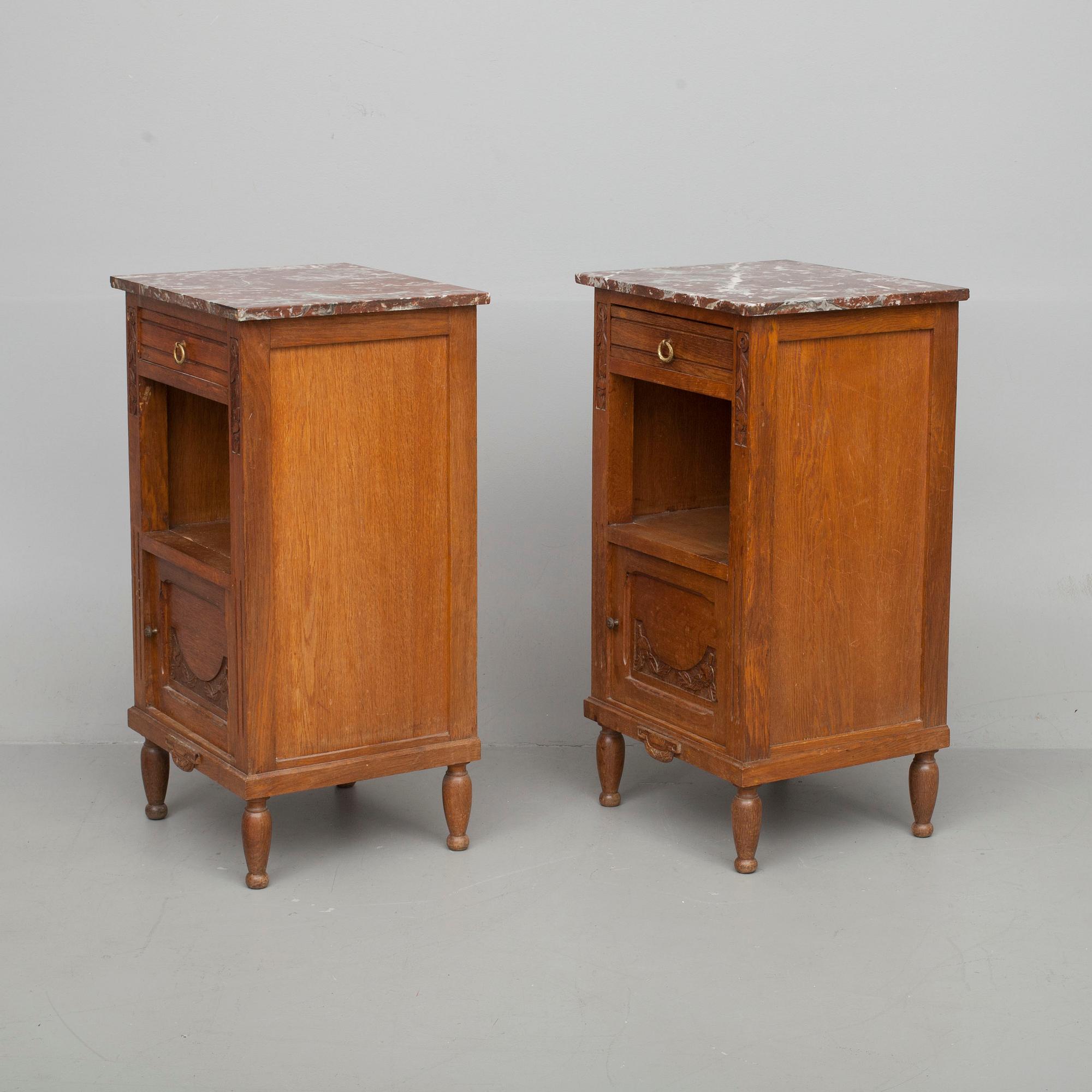 NATTDUKSBORD, ett par, senjugend, 1900-talets första kvartal.