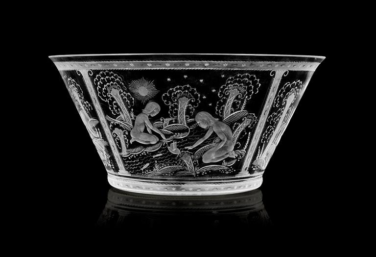 An Edward Hald engraved glass bowl, Orrefors 1924.