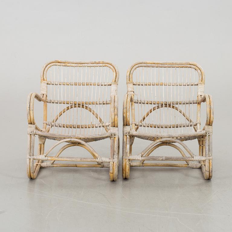 A PAIR OF ARMCHAIRS. SECOND HALF OF 20TH CENTURY,