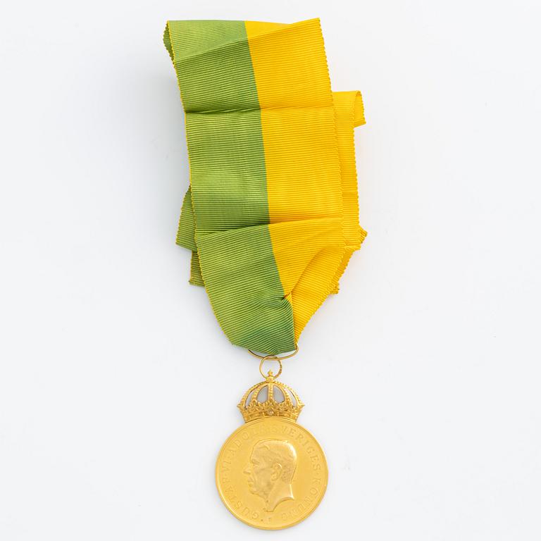 Medalj, 18K guld, Kungliga Patriotiska Sällskapet 1954.