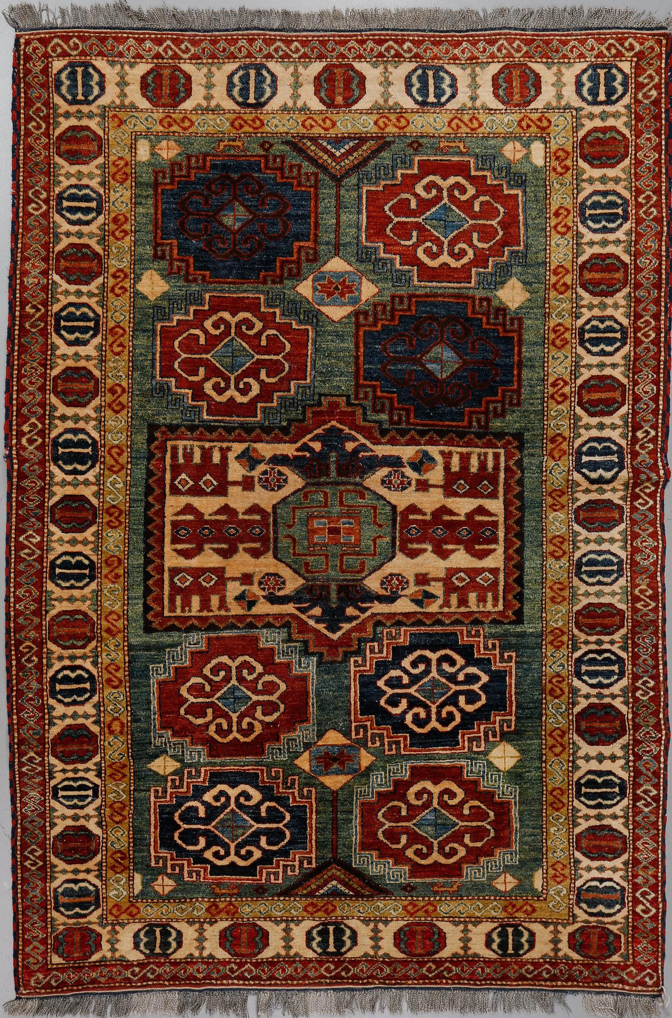 MATTA, Kaukasien, 1900-talets senare del, 209 x 148 cm.