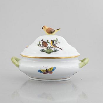 15 pieces of Herend porcelain, Hungary, 20th century.