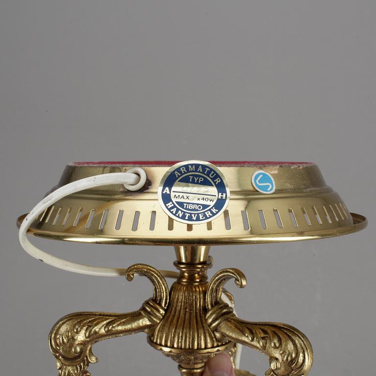 BOUILOTTELAMPA. Empirestil. 1900-tal.