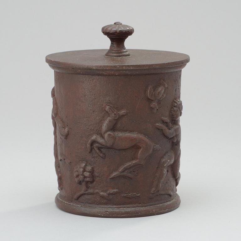 A Carl Elmberg cast iron tobacco jar, Näfveqvarn.