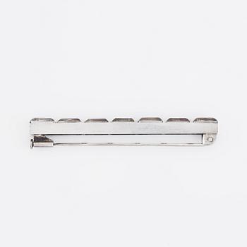 Wiwen Nilsson, brosch sterlingsilver och bergkristall, Lund 1947.