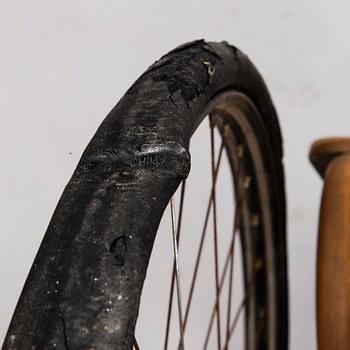 PYÖRÄTUOLI, 1900-luku.